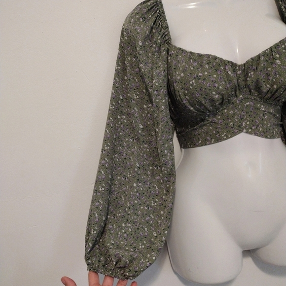 Blush BJ - Floral Sweetheart Back Ties Crop Top - Picture 4 of 15